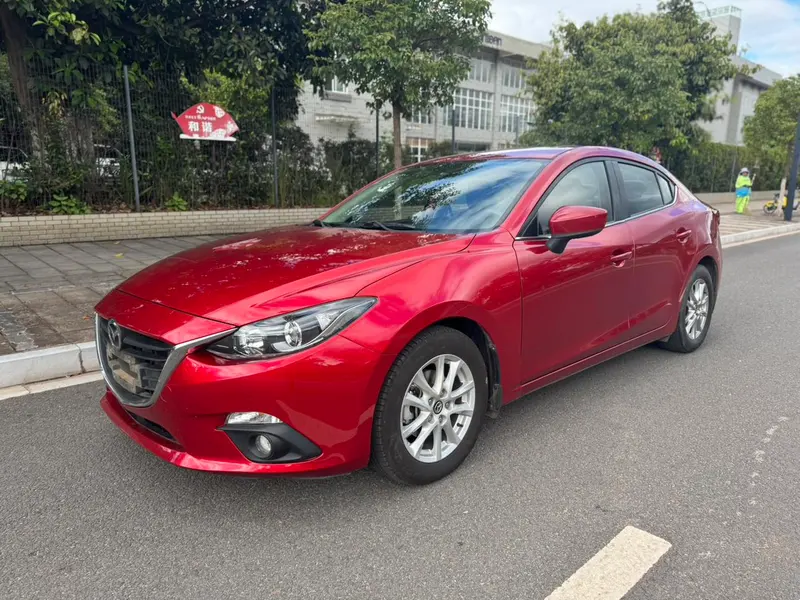 Mazda 3 Axela, 2016