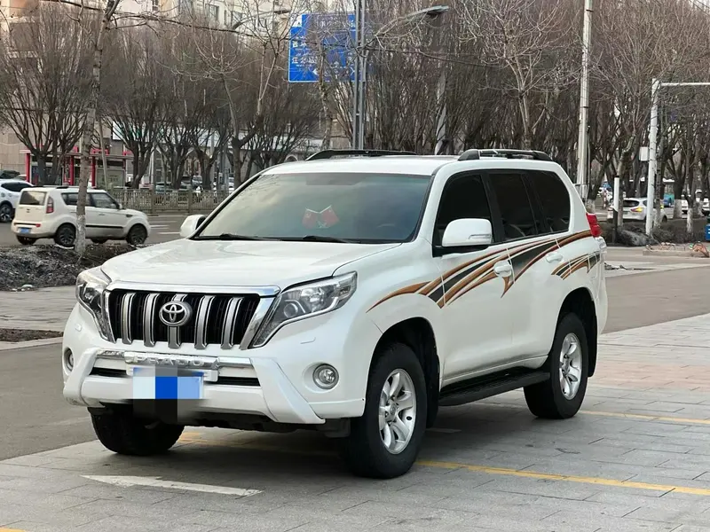 Toyota Prado (Import) 2.7L Auto 4WD 7 Seater Parallel Import, 2013 — фото 1