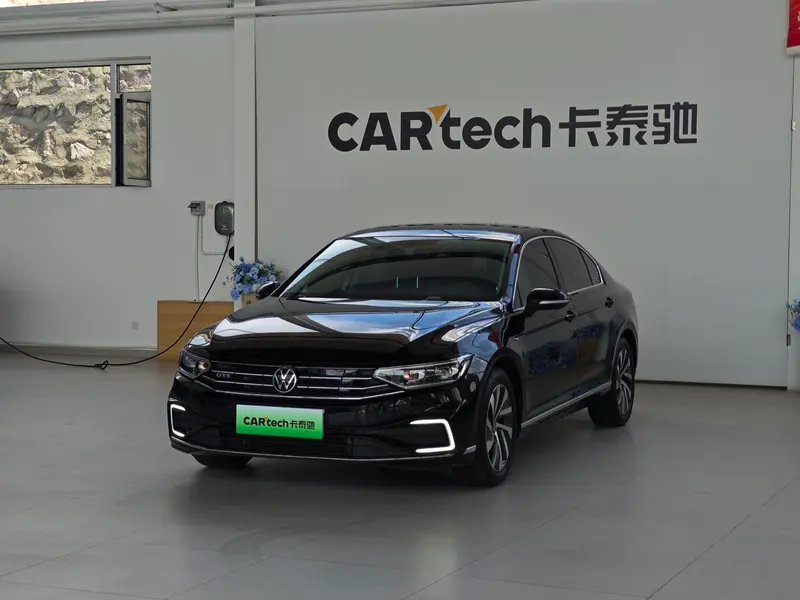 Volkswagen PHEV, 2022