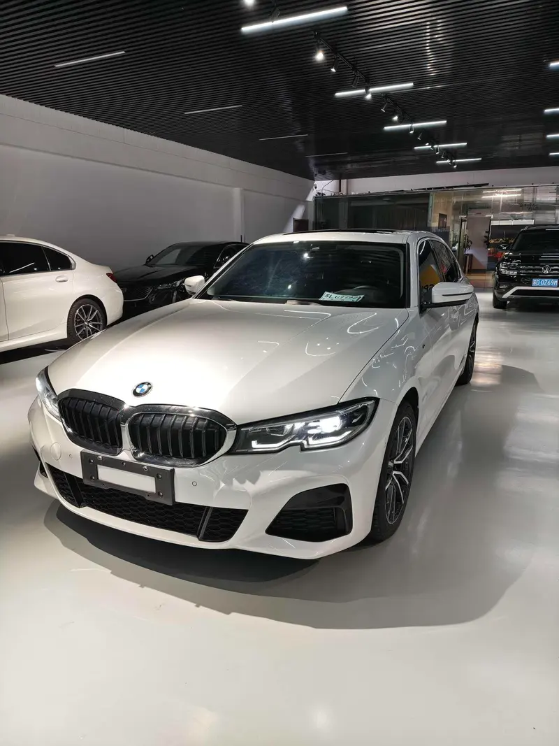 BMW 3-Series, 2021