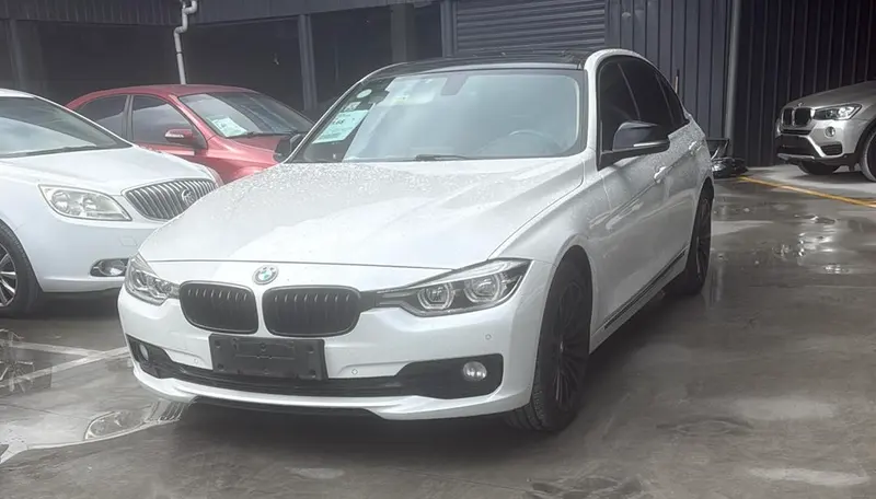 BMW 3-Series, 2018