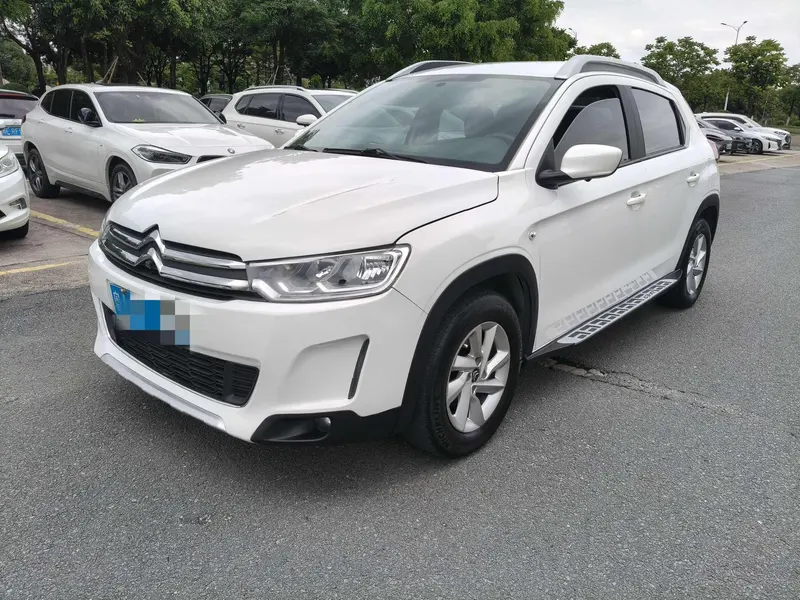 Citroen Citroën C3-XR 1.6L Auto Fashion Version, 2015 — фото 1