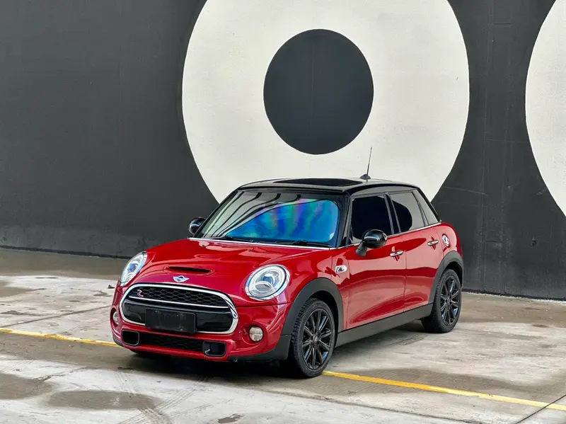 MINI MINI, 2015