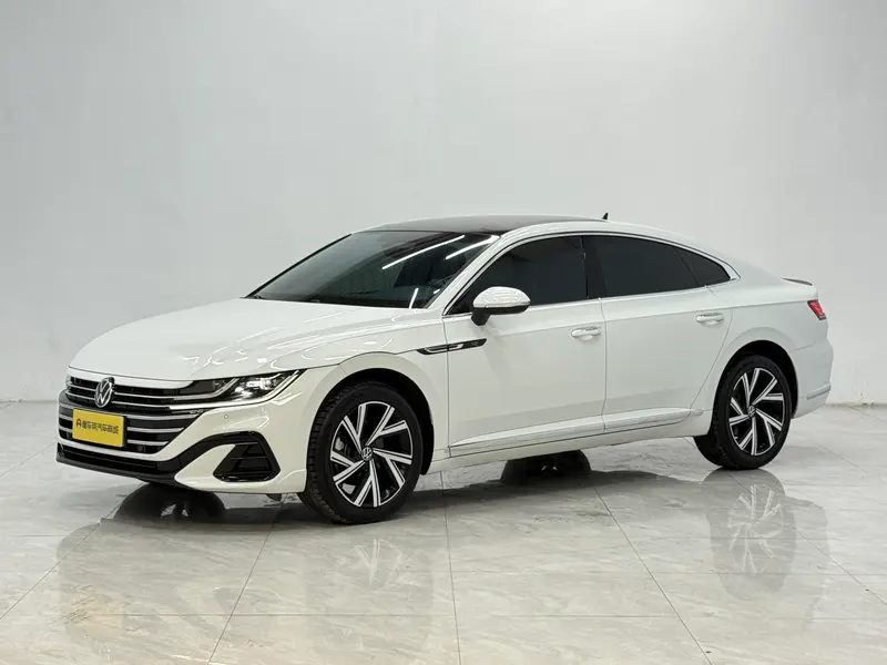 Volkswagen CC, 2024