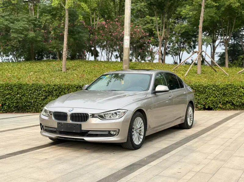 BMW 3-Series, 2013