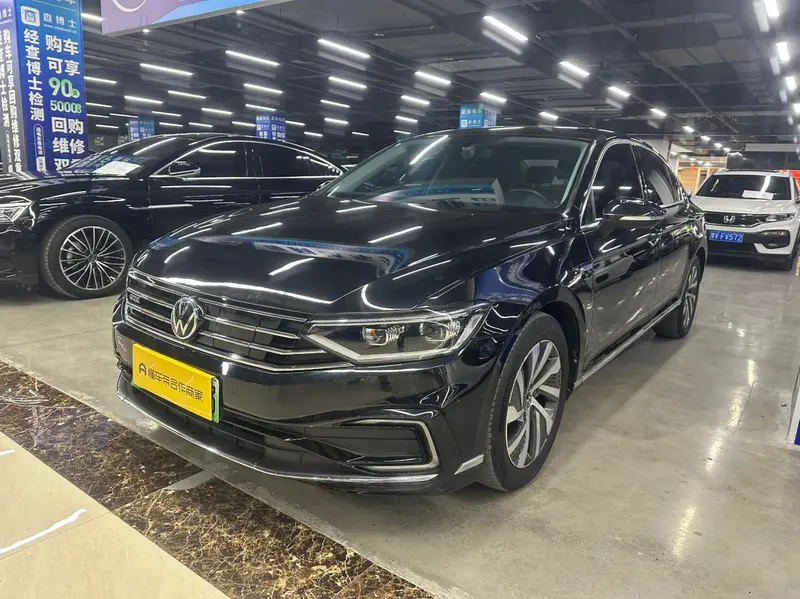 Volkswagen PHEV, 2022