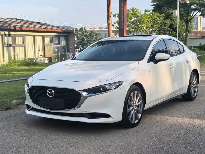 Mazda 3 Axela, 2021