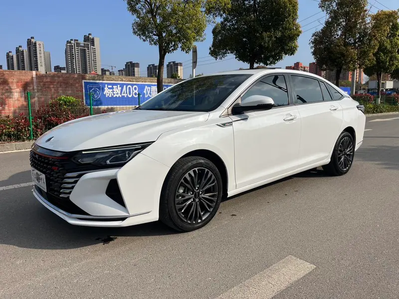 Dongfeng Fengshen Yixuan MAX, 2023