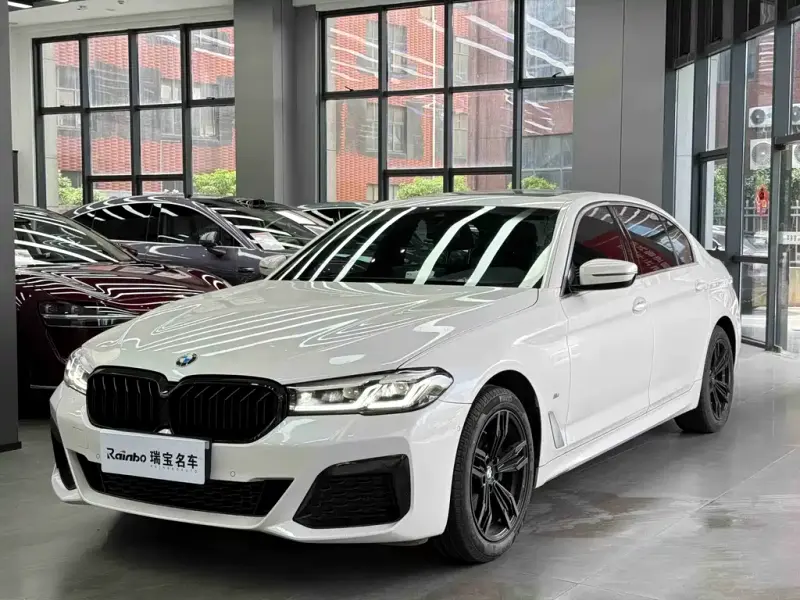 BMW 5 Series, 2022