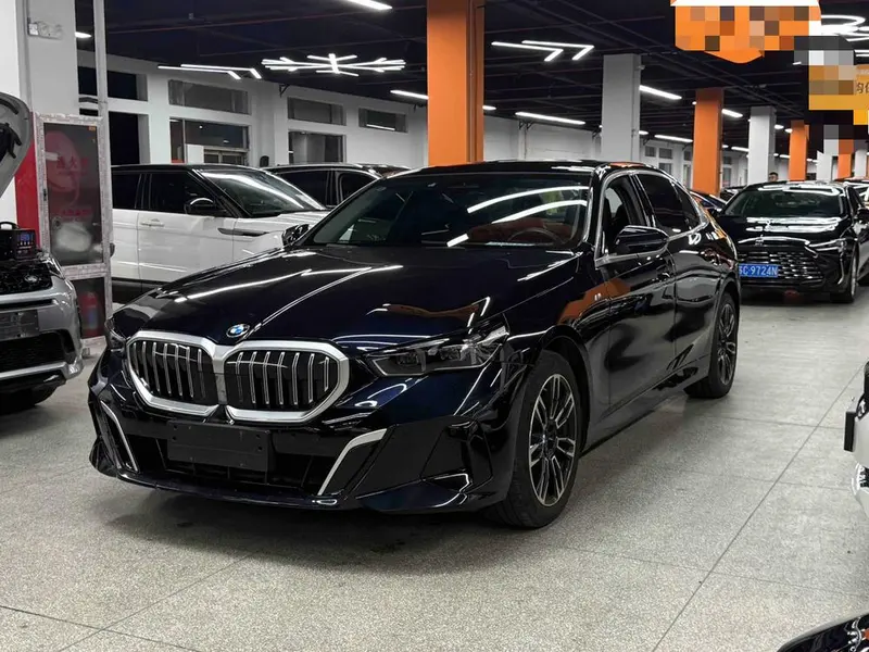 BMW 5-Series, 2024