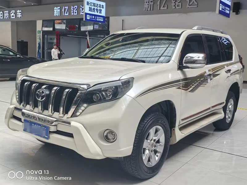 Toyota Prado (Import) 2.7L Auto 4WD 7 Seater Parallel Import, 2017 — фото 1