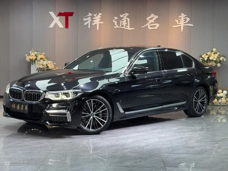 BMW 5-Series, 2019