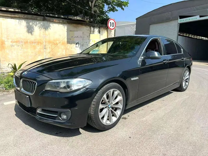 BMW 5-Series, 2017