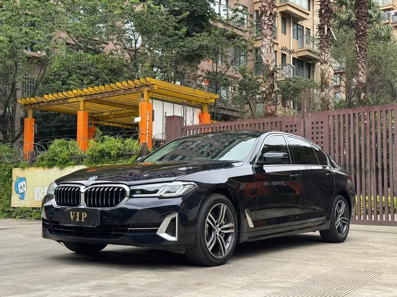 BMW 5-Series, 2023
