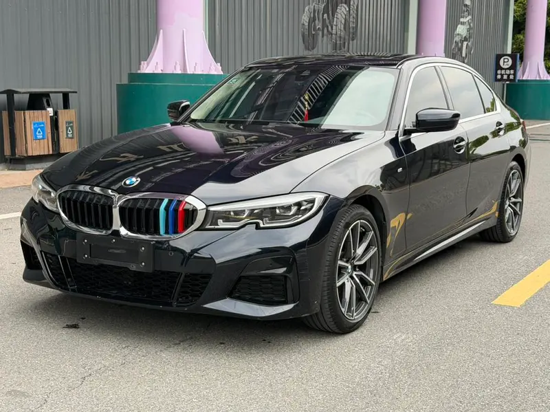 BMW 3-Series, 2022