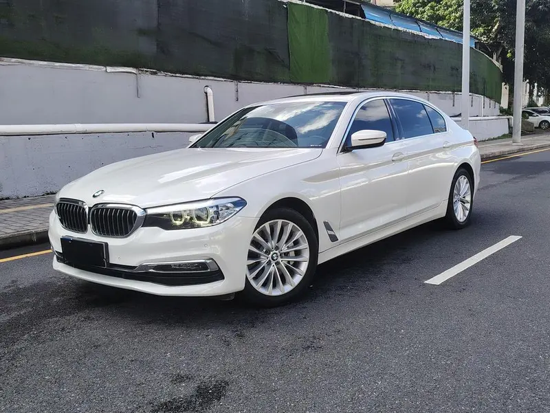 BMW 5-Series, 2019