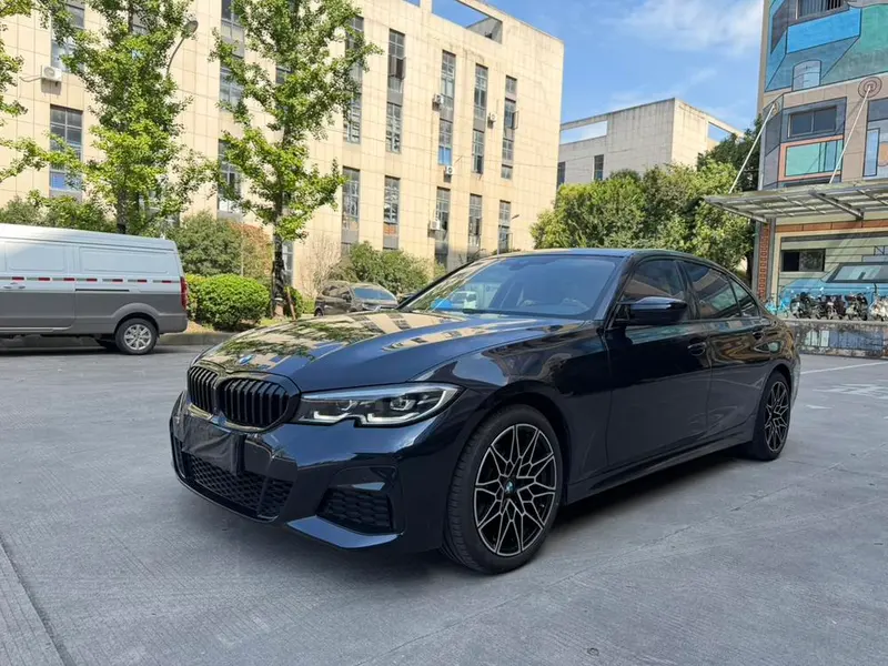 BMW 3-Series, 2021