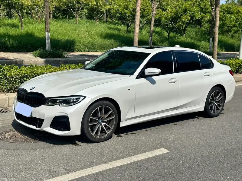 BMW 3-Series, 2021