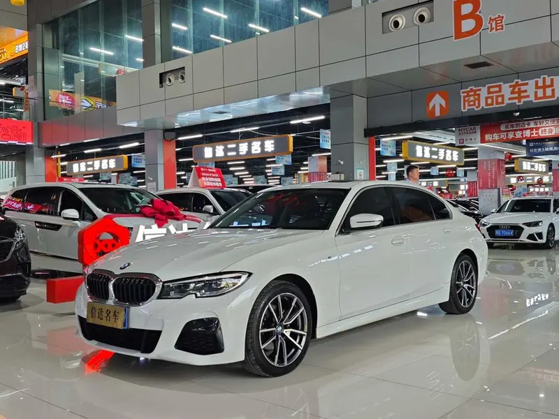 BMW 3-Series, 2021