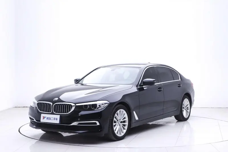 BMW 5-Series, 2019