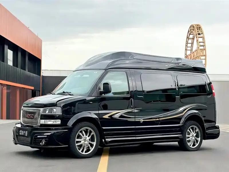 GMC Savana, 2020