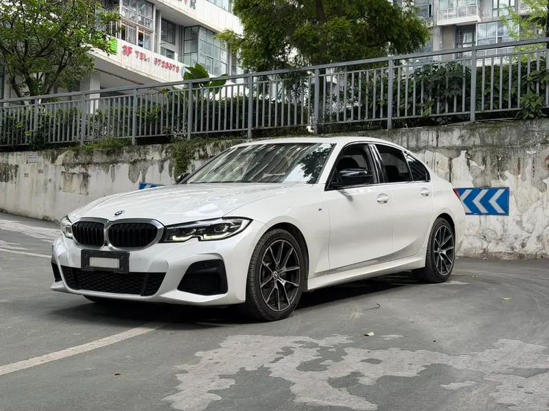 BMW 3-Series, 2020