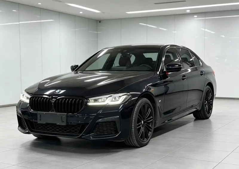 BMW 5-Series, 2021