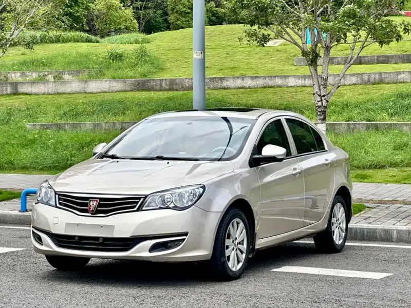 Roewe 350 Roewe 350 2015 1.5L Manual Luxury Sunroof Edition, 2016 — фото 1