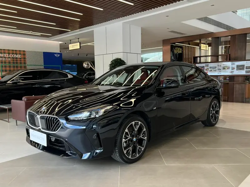 BMW 2-Series 225L M Sport, 2025 — фото 1