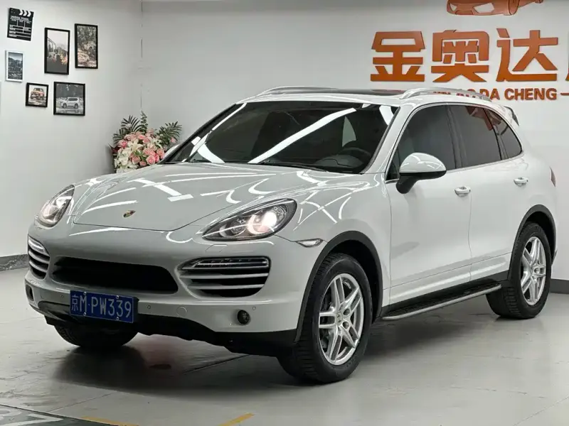 Porsche Cayenne, 2013