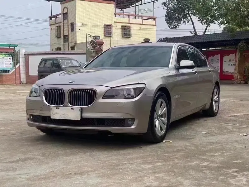 BMW 7-Series, 2011