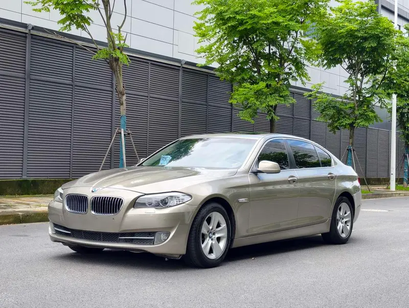 BMW 5-Series, 2011