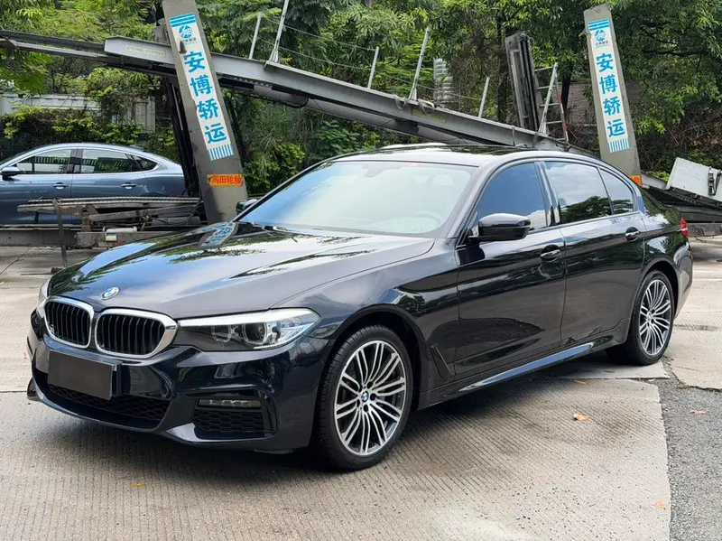 BMW 5-Series, 2019