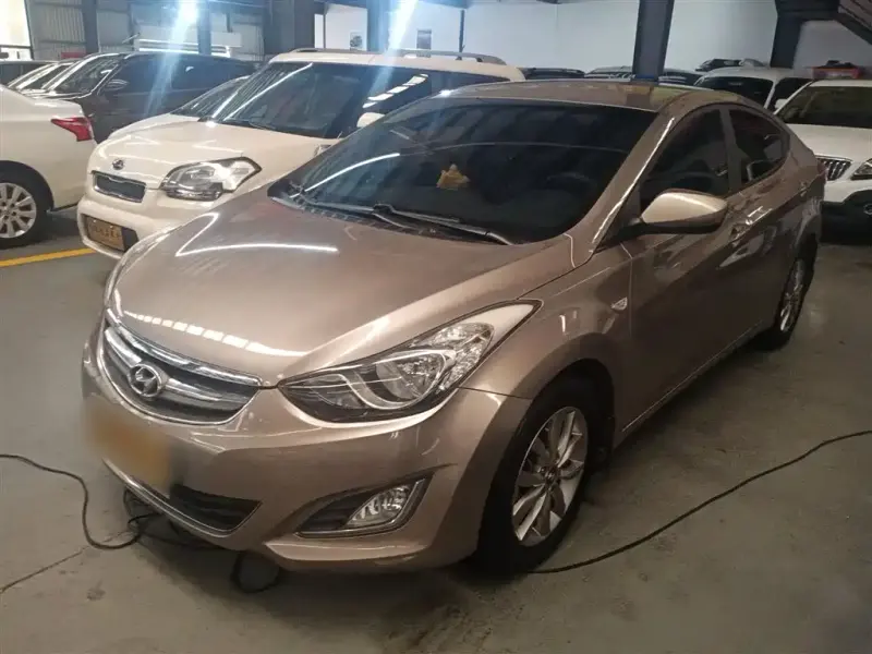 Hyundai Elantra Langdong, 2015