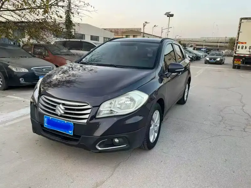 Suzuki S-Cross, 2015