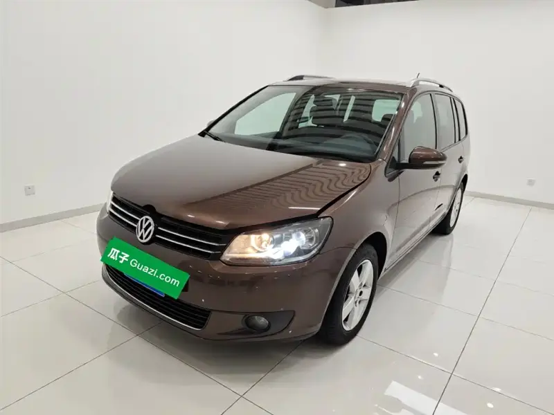 Volkswagen Touran, 2014