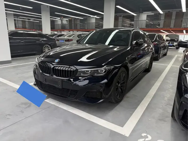 BMW 3 Series, 2022