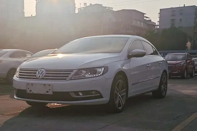 Volkswagen CC 1.8TSI Luxury Version, 2013 — фото 1