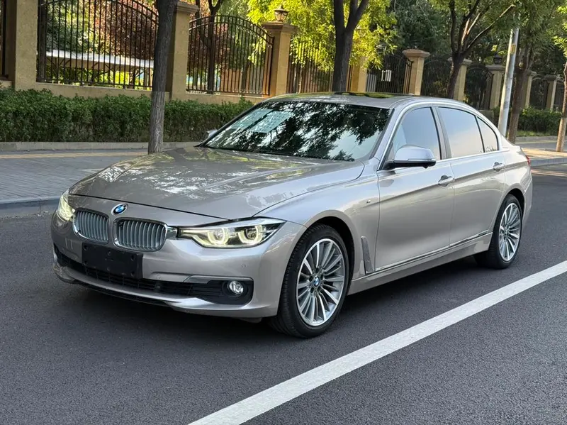 BMW 3-Series, 2019
