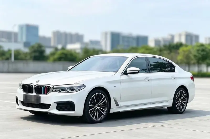 BMW 5-Series, 2020