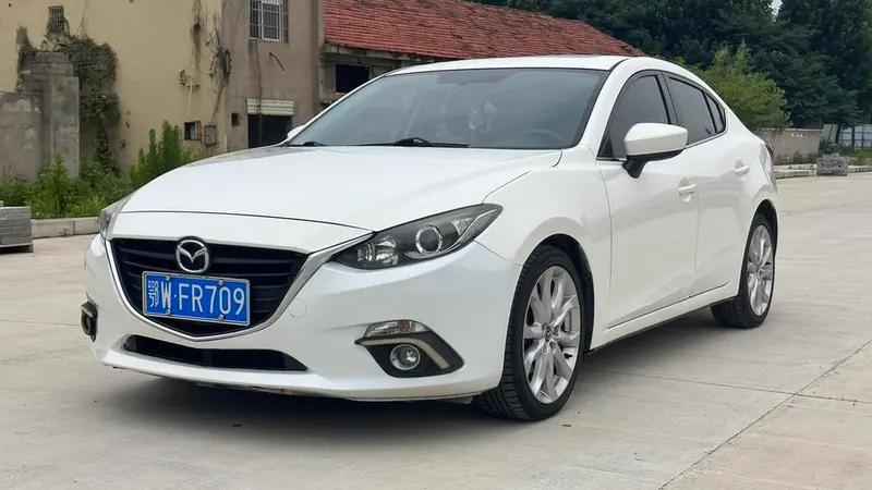 Mazda 3 Axela Sedan 2.0L Auto Flagship Version, 2014 — фото 1