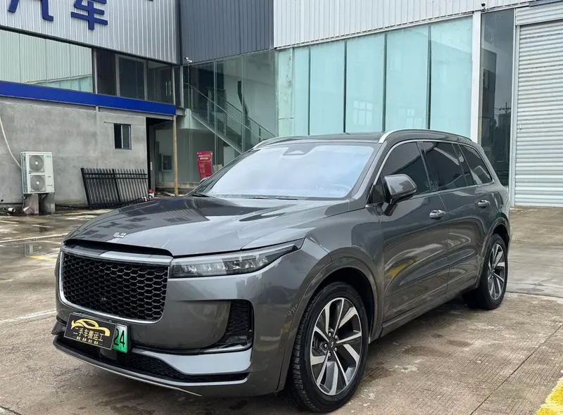Li Auto ONE EREV 6 Seater Edition, 2020 — фото 1