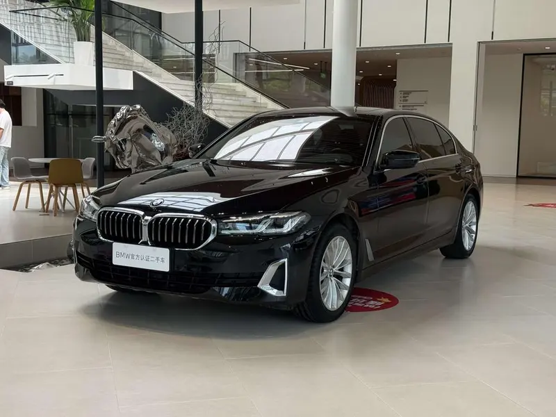 BMW 5-Series, 2021