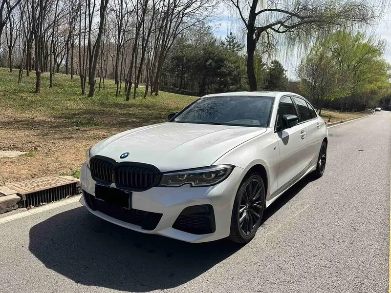 BMW 3-Series, 2022