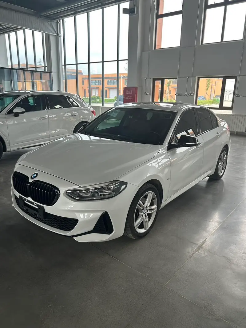 BMW 1-Series, 2021