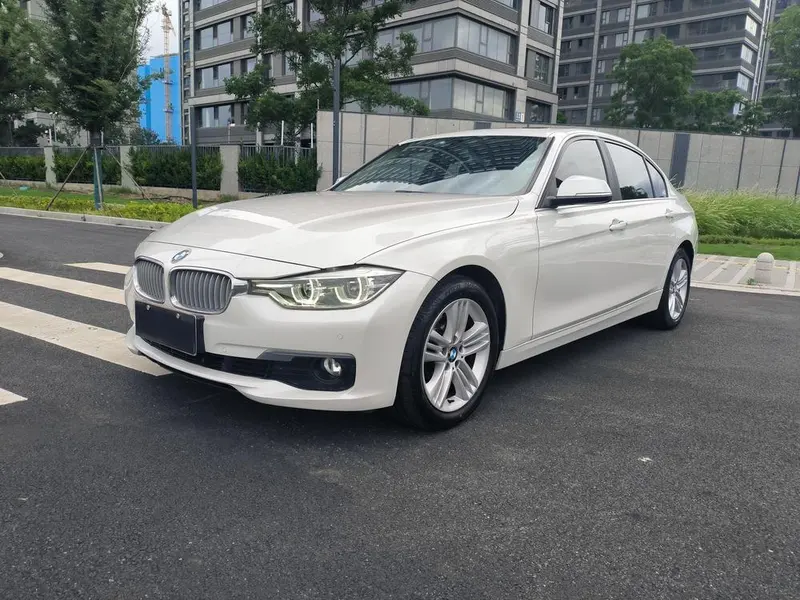 BMW 3-Series, 2018
