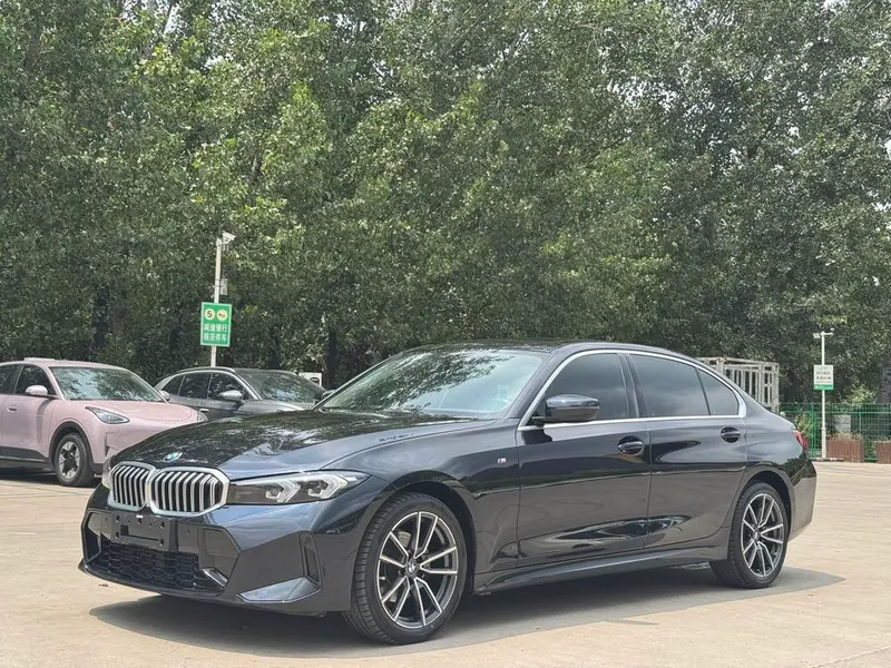 BMW 3-Series, 2023