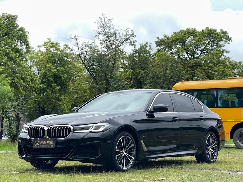 BMW 5-Series, 2023