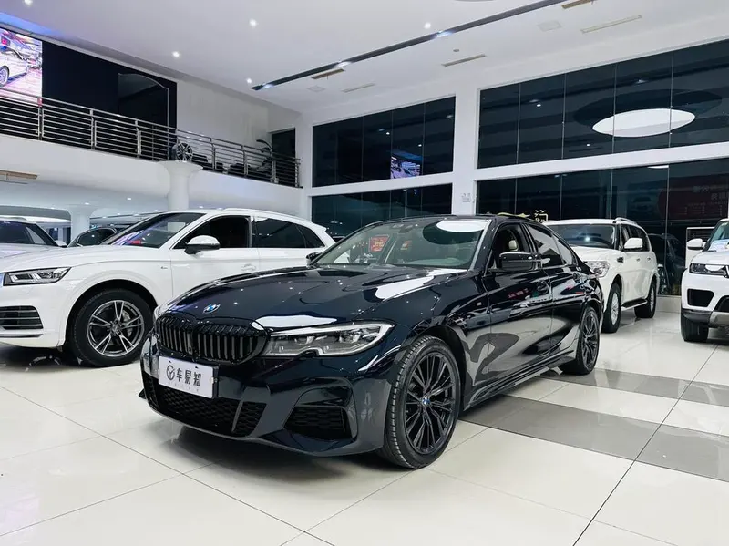 BMW 3-Series, 2021