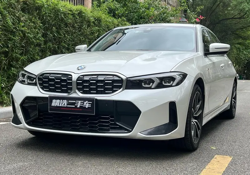 BMW 3-Series, 2023